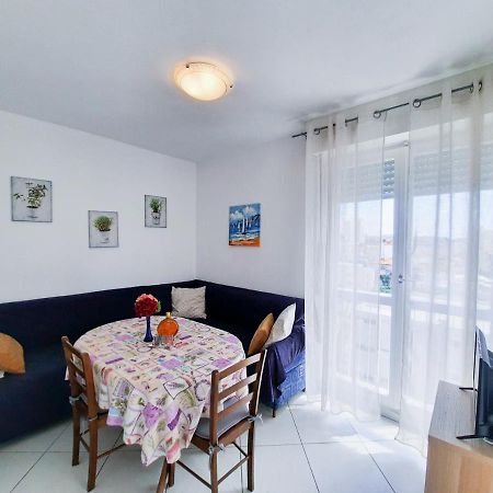 Apartment Lola Спліт Екстер'єр фото