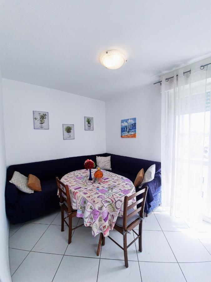 Apartment Lola Спліт Екстер'єр фото